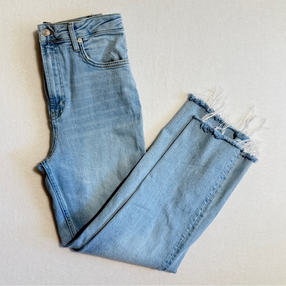 We The Free Light Blue Cropped Jeans size 29